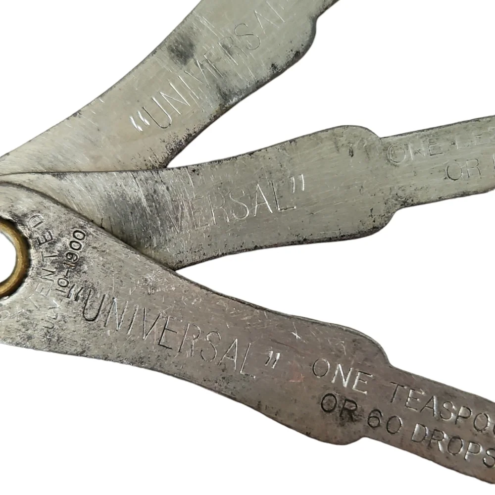 Rare Vintage Americana  C.1900 Tin Measuring Spoons